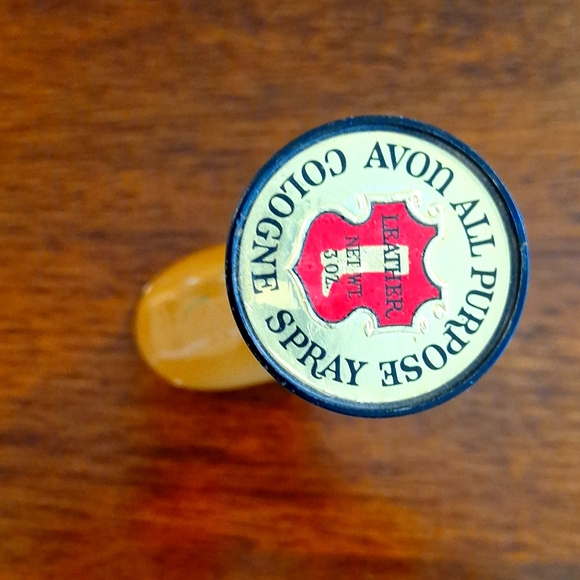 Avon All Purpose Cologne Spray Tan and Black Boot - Picture 6 of 7